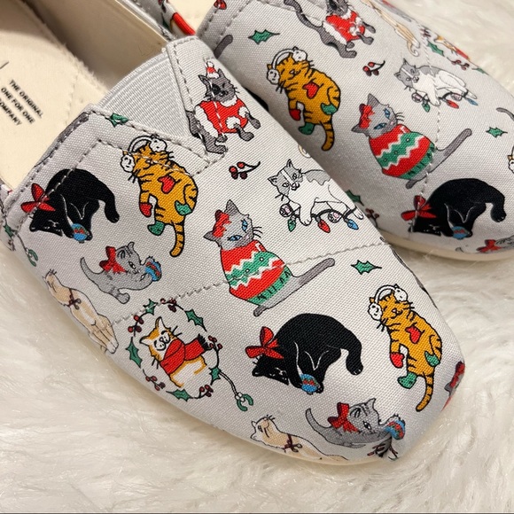 Toms Belmont Holiday Cats Shoes All over print Light gray size 8.5 Christmas - Picture 3 of 8